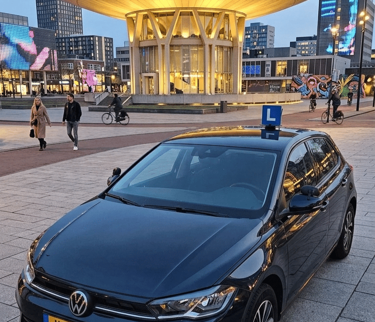 Eindhoven Rijschool MxM Rijlessen CBR