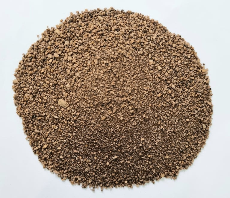 Pasir warna cokelat untuk campuran perekat