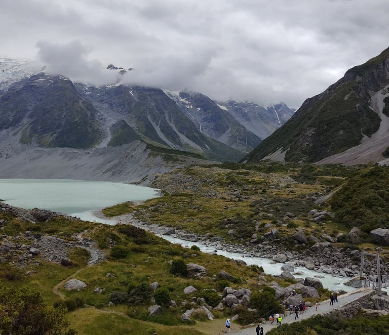 Hooker Valley Hiking track with Mount Cook / Aoraki in the background