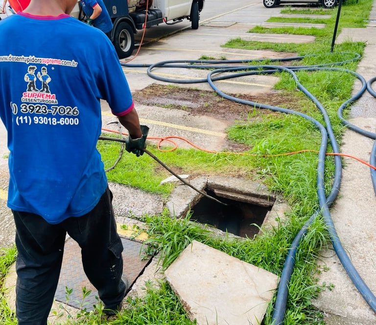 entupimento de caixa de esgoto