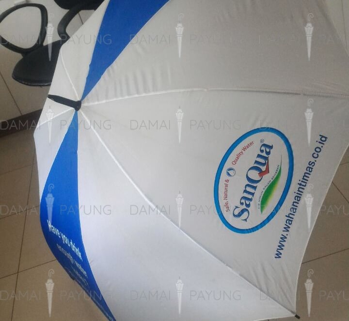Payung promosi polos golf fiber biru putih sanqua custom