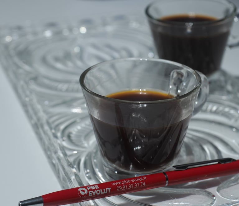 2 cafés servis par l'agence PBEEvolut dans le cadre d'un rendez-vous client 