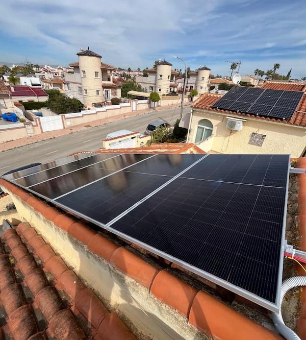 Dachmontage Solar Installation La Marina Costa Blanca