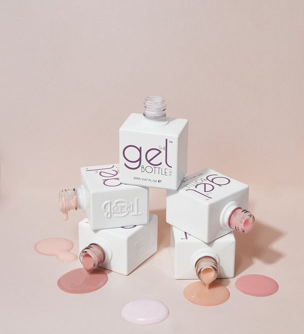 The Gel Bottle collectie met verschillende zachte kleuren nagellak