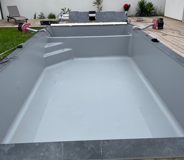 Pose de liner gris en Nouvelle Aquitaine, rénovation
