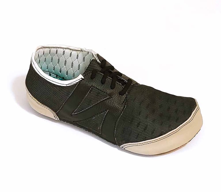 Minimalist running shoes AIRY BASE