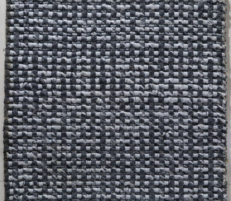 Handloom Rug made of 100% Natural Wool