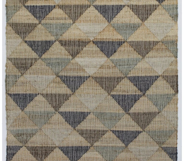 Handwoven Flatweave Rug made of 100% Jute