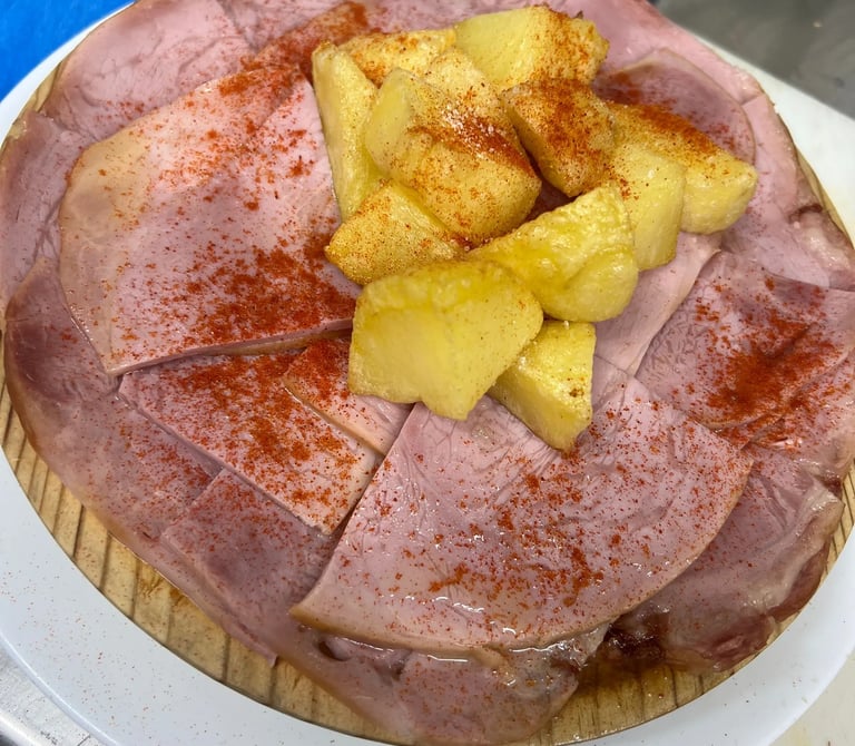 Lacón a la gallega con patatas