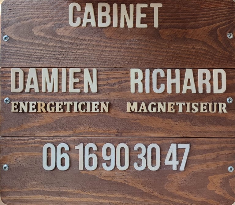 Panneau cabinet Damien Richard magnétiseur