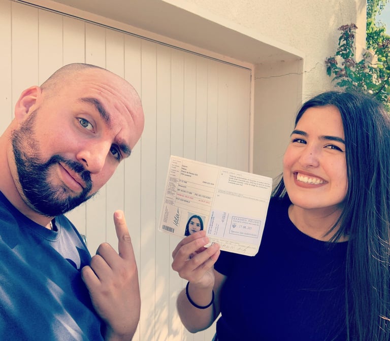 photo d'élève qui réussit