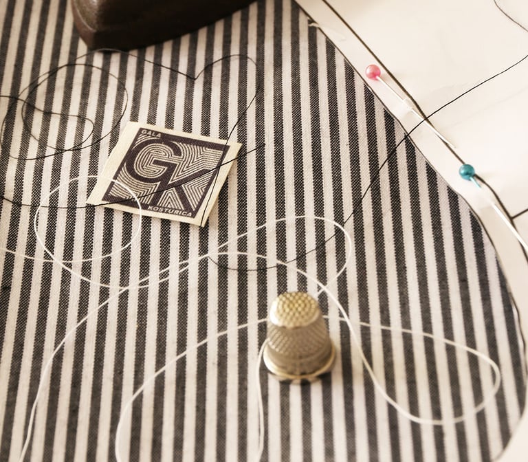 Curso de costura práctica en Logroño con clases para todos los niveles en Gala Kosturica