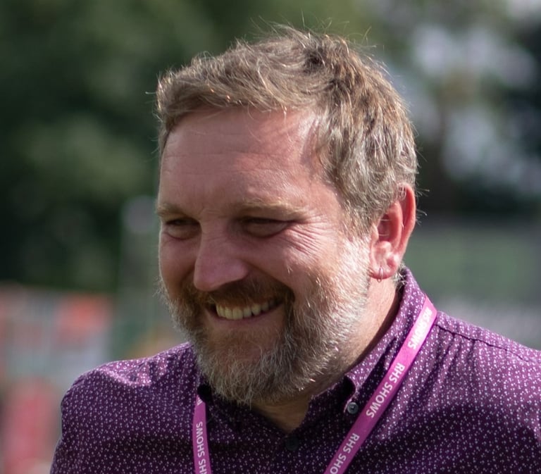 Jon Pilling Garden Designer