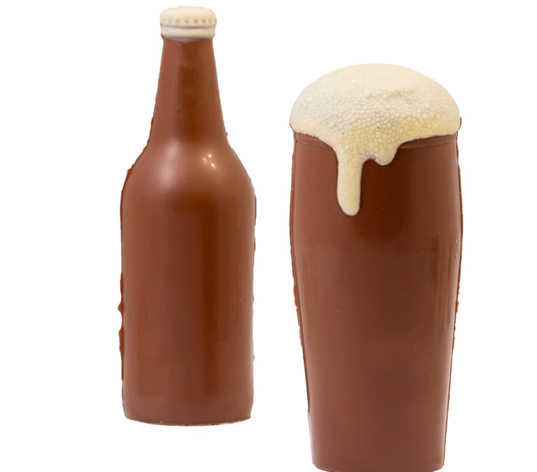 Chocolade bier fles en glas