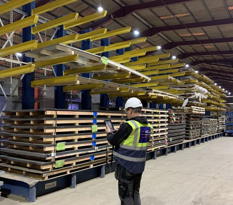 cantilver racking inspector conducting an inspection 