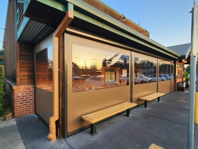Clear Vinyl Screens on a Restaurant Patio