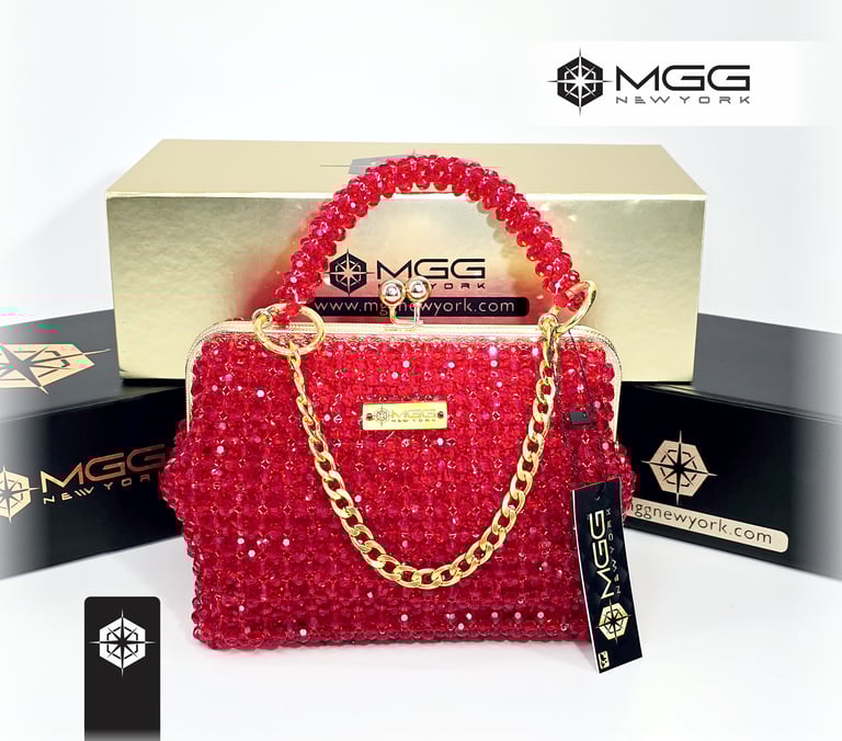 Bolso de lujo rojo modelo Centauri hecho a mano con cuentas de cristal - MGG New York