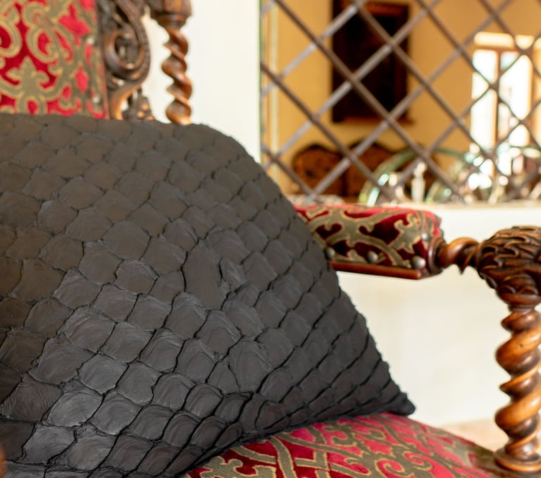 GORIGO para Jover Valls videoshooting furniture mobiliaro lujo piel