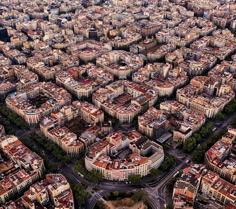 Vista aérea del Eixample en Barcelona, zona con propiedades compartidas e indivisas