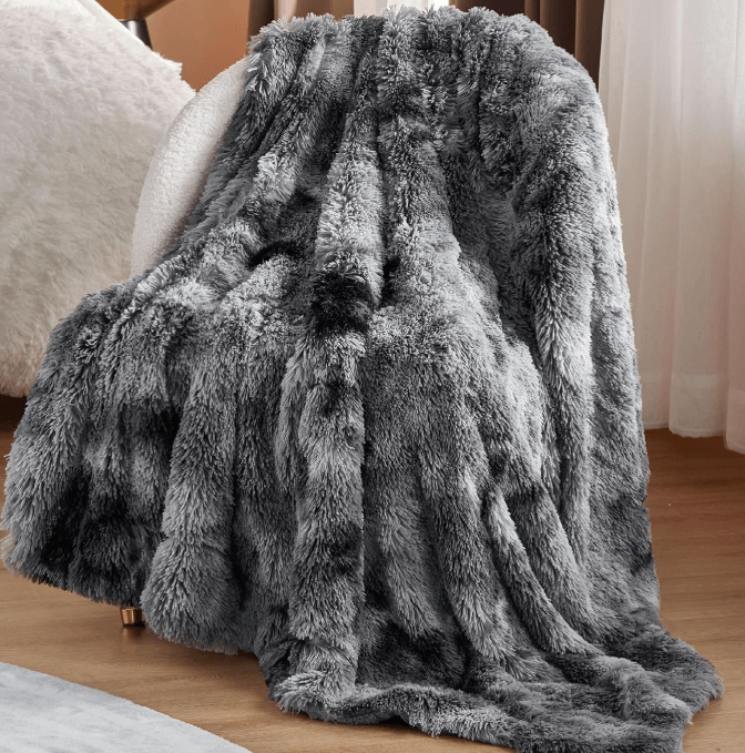 Fleece cozy blanket for home or travel