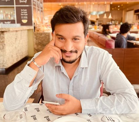 Dr. Viddhesh Nanaware