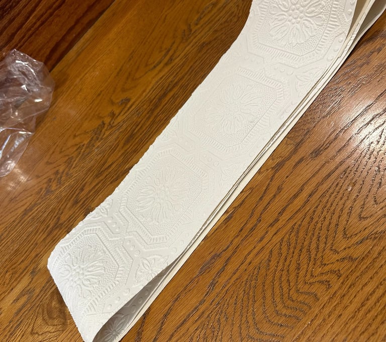 paintable-textured-wallpaper-roll-folded