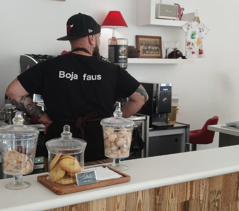 Eros Cavalieri - Proprietario del Bar Camillo Caffè a Santena