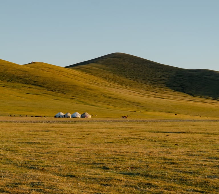 Yurten in der weiten Steppe