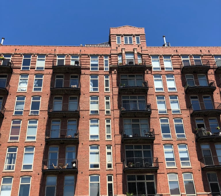 Lovely Apartment Building in the Fulton River District
