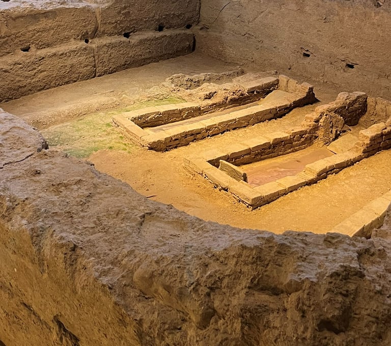 Medieval burial area in the Interpretation Centre of the Islamic Wall of Murcia.