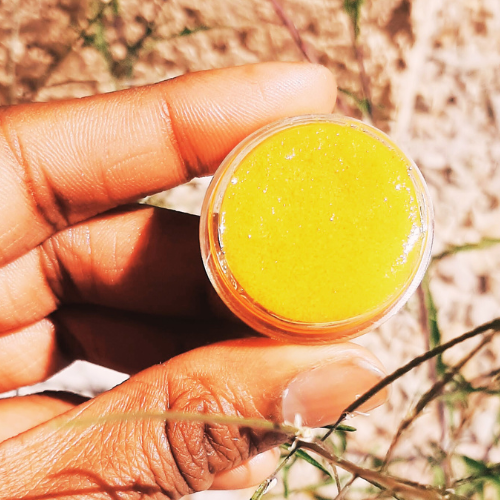 turmeric to lighten lips