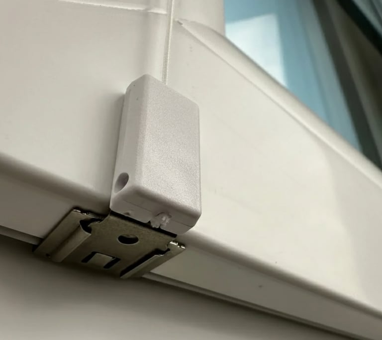 Pleated Blind Doors and Windows Brackets