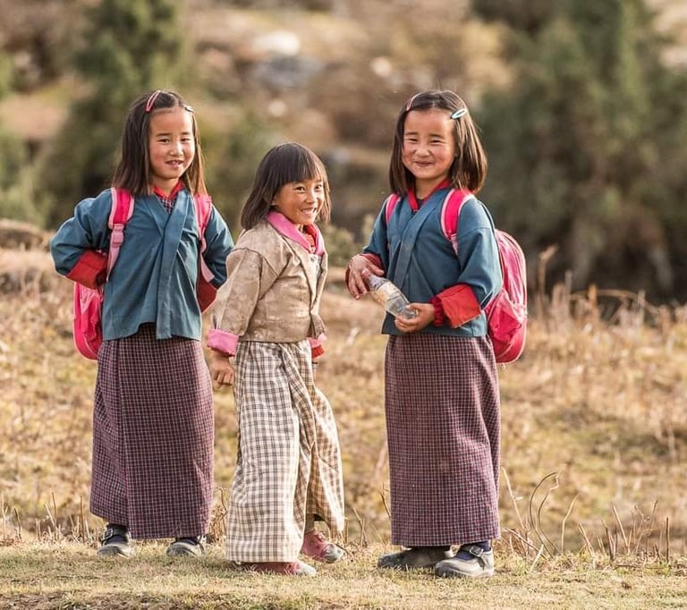 Bhutanese_School_Going_Children_at_Pjobjikha_Valley_Western_Bhutan