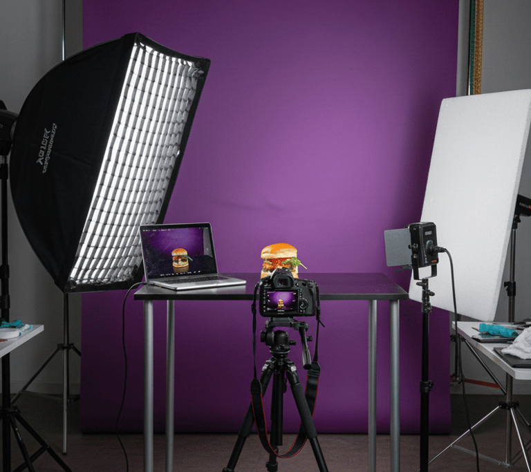 Estudio de grabación de Salcedo Agencia para fotografía y vídeo corporativo en Murcia.