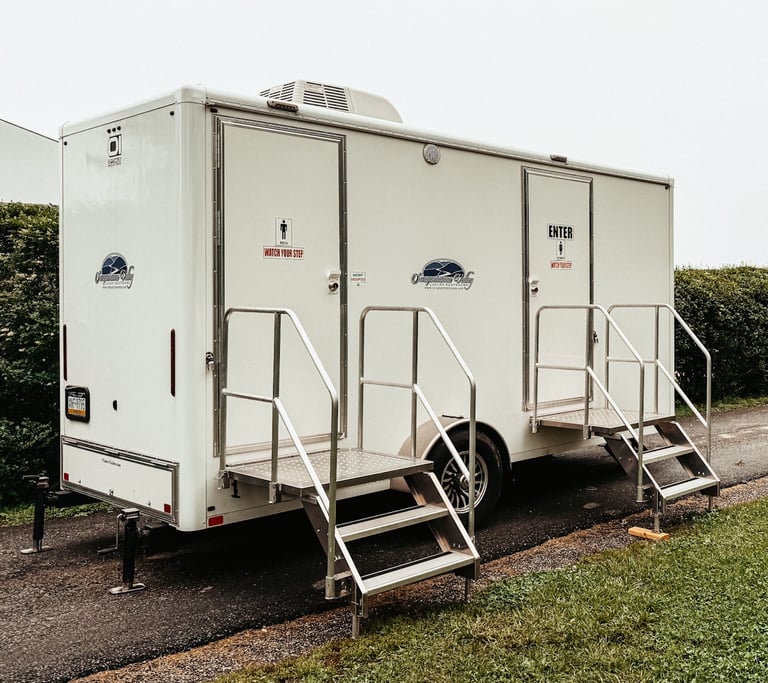 portable luxury bathroom rentals, luxury rental bathrooms