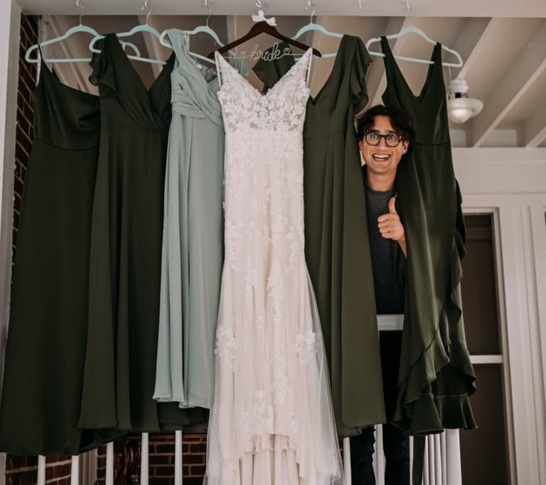 Quillan Scheer of Q Videography in Knoxville posing during a wedding video