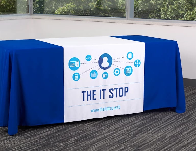 Tablecloth and table runner