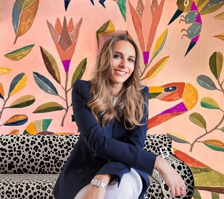 Coaching bien etre : Papier peint panoramique, papier peint jungle, associé à un canapé motif léo