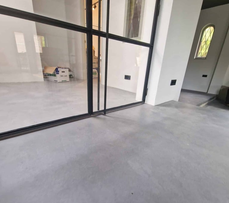 Beton ciré van Craftedspaces: naadloze, waterdichte afwerking met moderne betonlook. Duurzaam, stijl