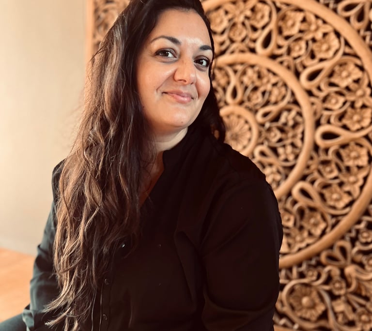 Transpersonale & Traumasensible Kunsttherapeutin | Schwangerschaftsbegleiterin | Kinderwunsch-Coach