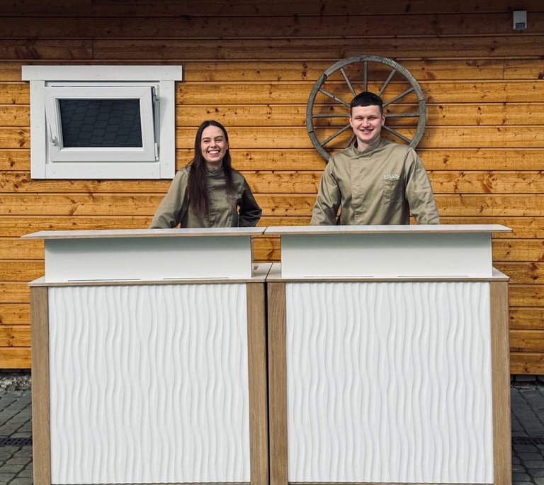 Mobilus baras renginiams po atviru dangumi – baro nuoma sodyboje.