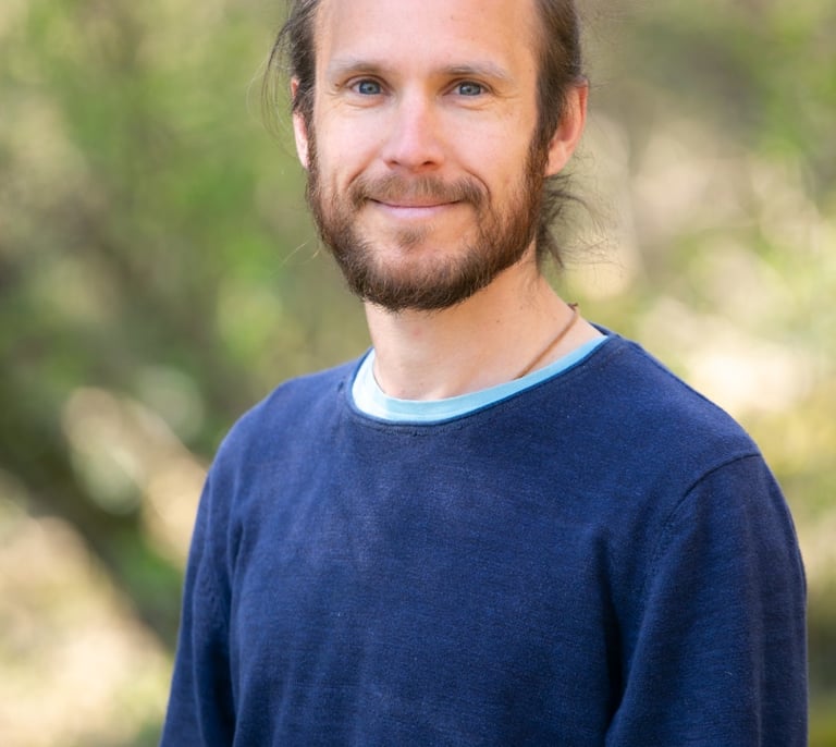 Portrait of former participant 2