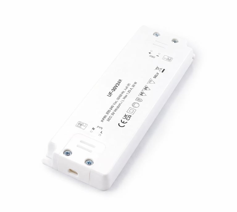 Fuentes de alimentación: transformadores de 15W a 150W para LED.