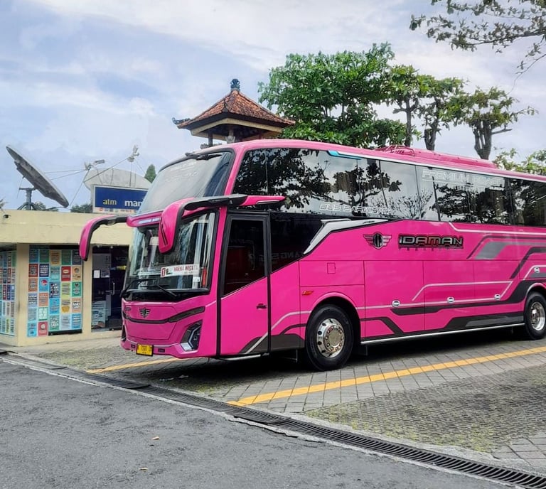 Sewa bus pariwisata di Yogyakarta dan Jawa Tengah dengan fasilitas yang terbaik