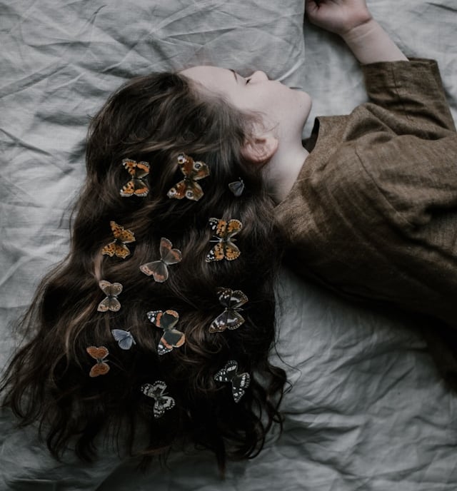 Jeune enfant endormie