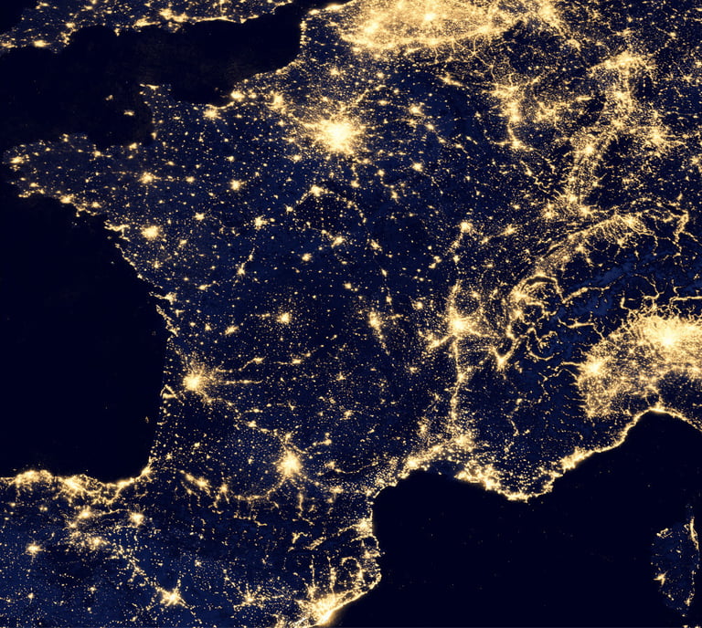 Image satellite de l'Europe de l'Ouest de nuit