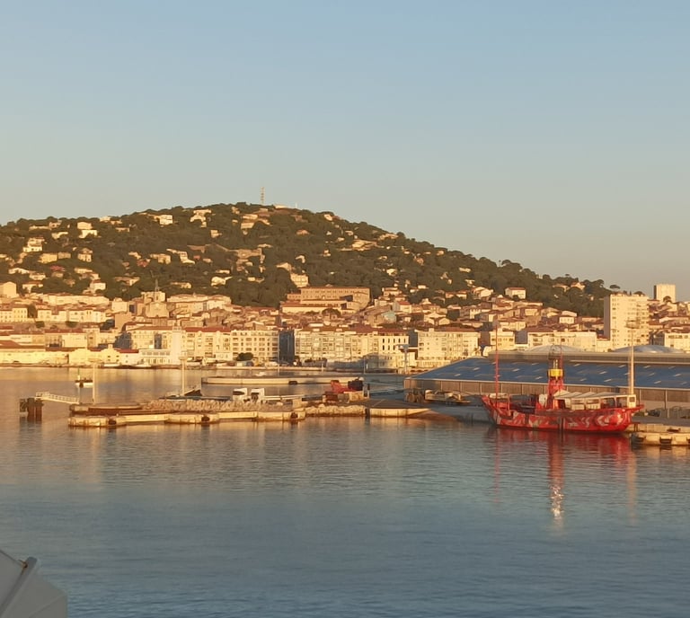Approaching Sète 