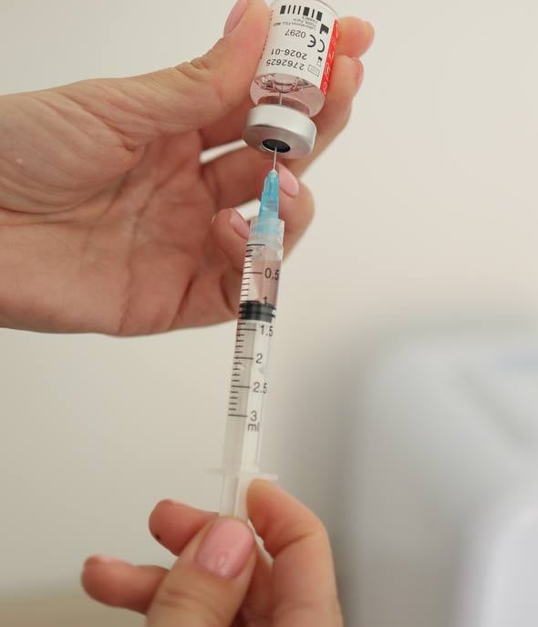 Lifting bez skalpela – zabieg z wykorzystaniem RF mikroigłowego w OG Cosmetology