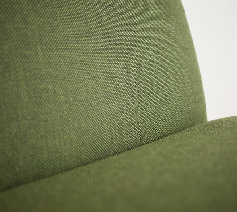 détail du tissu vert mousse 100% laine vierge