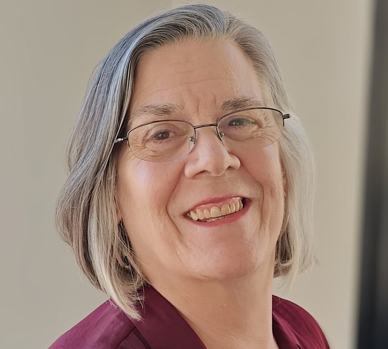 headschot of Heather Kangaloo, LMHC